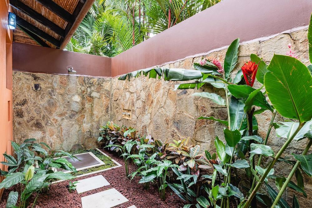 Hideaway Rio Celeste Hotel Bijagua Bagian luar foto