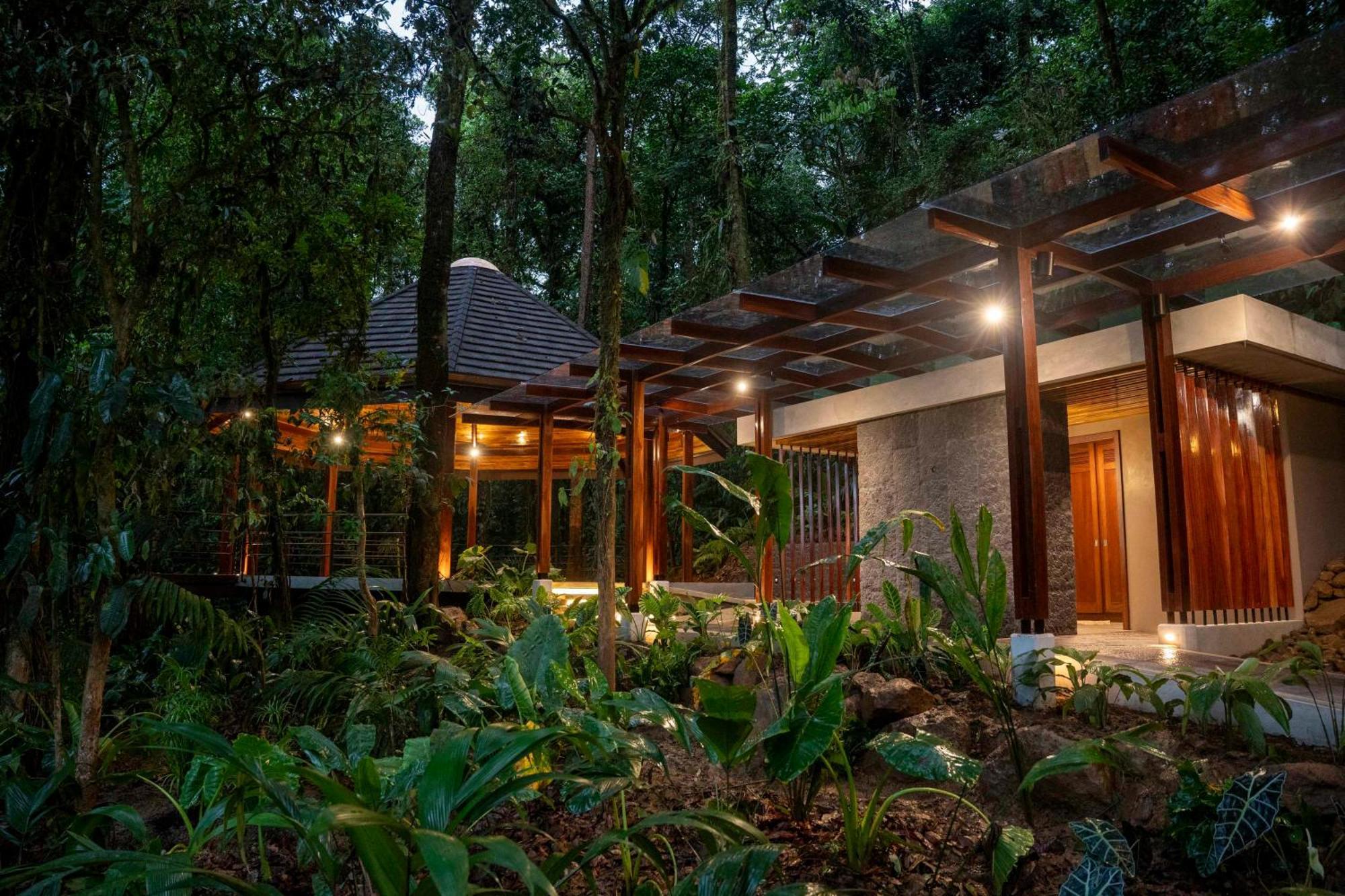 Hideaway Rio Celeste Hotel Bijagua Bagian luar foto